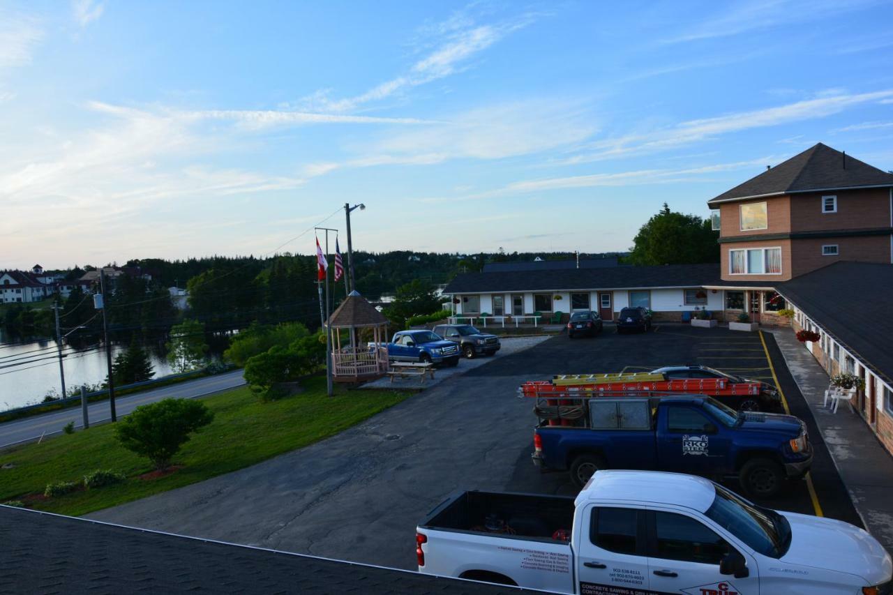 Novastar Motel On The Lake Yarmouth Eksteriør billede
